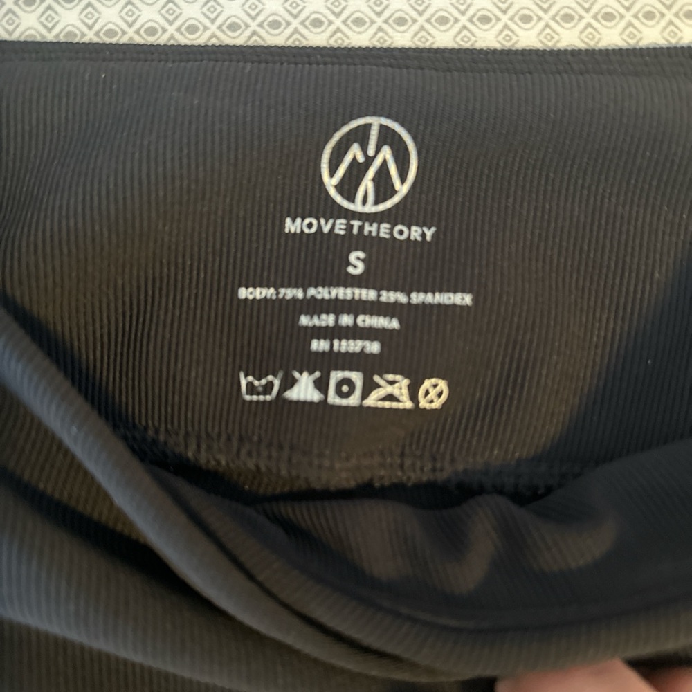 Move Thoery leggings/yoga pants - Picture 7 of 7